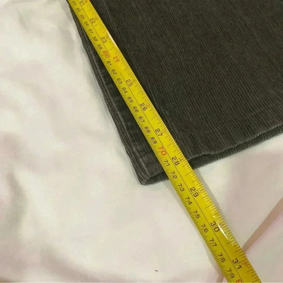 HUGO BOSS men brownish-green corduroy straight mid rise zip up academia… - Picture 6 of 16